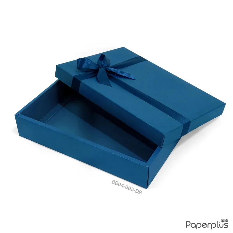 BB04-005-DB กล่องของขวัญเมทัลลิค สีน้ำเงิน ก.17.8 x ย.25.5 x ส.5 cm. (1ใบ)