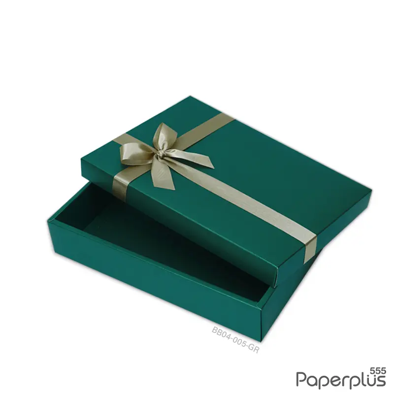 BB04-005-GR กล่องของขวัญเมทัลลิค สีเขียวเข้ม 17.8 × 25.5 × 5 cm. (1ใบ)