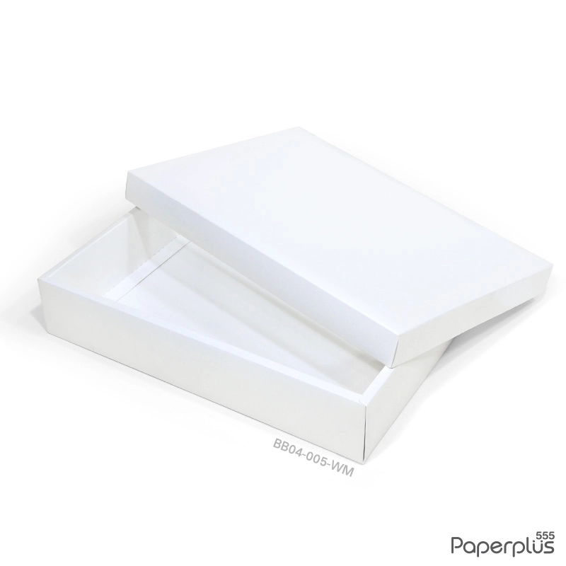 BB04-005-WM กล่องของขวัญเมทัลลิค สีขาวเมทัลลิค 17.8 x 25.5 x 5 cm. (ไม่มีโบว์) (1ใบ)