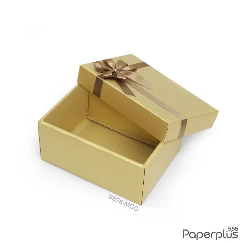 BB26-MGO กล่องของขวัญเมทัลลิค สีทอง 13.6×19.2×9 cm. หนา250แกรม (1ใบ)