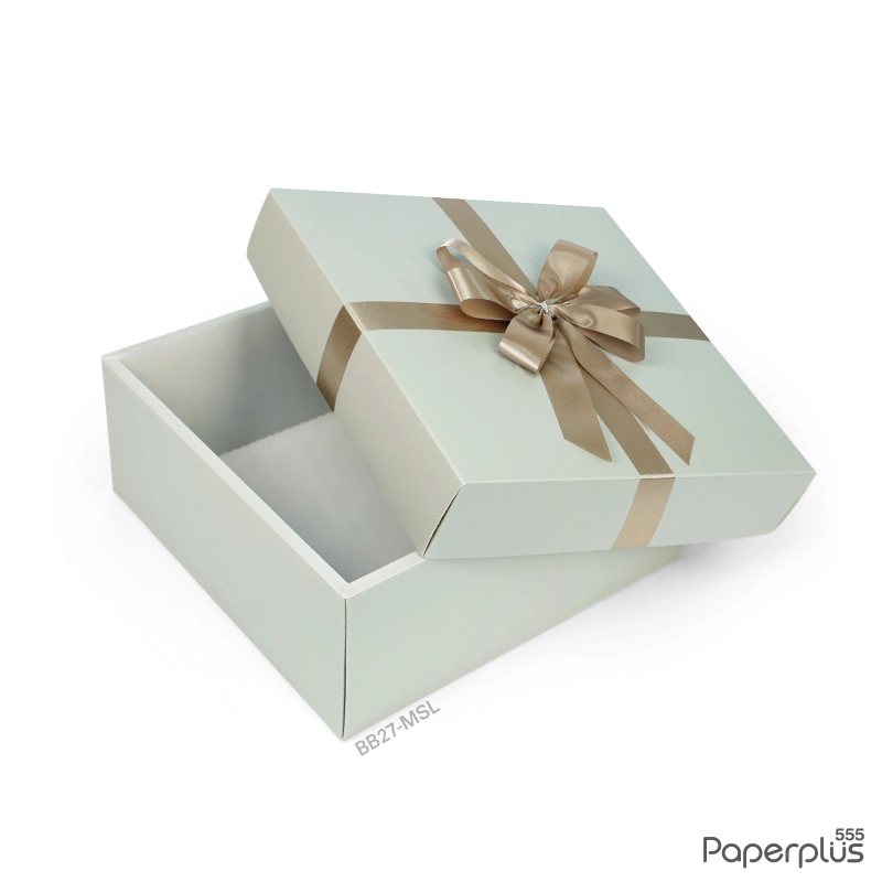 BB27-MSL กล่องฝาครอบ กล่องกระดาษเมทัลลิค สีเงิน 21x21x9 cm. (1ใบ)