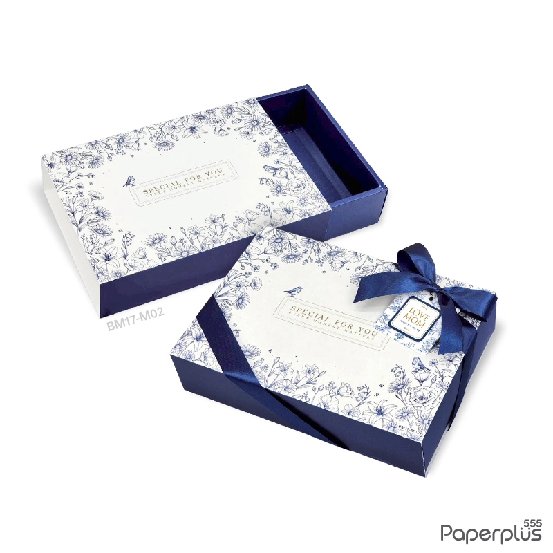 BM17-M02 กล่องฝาสไลด์ พร้อมTag และริบบิ้น 14.5x21.5x5 ซม. ลายนก 350แกรม (1 กล่อง)